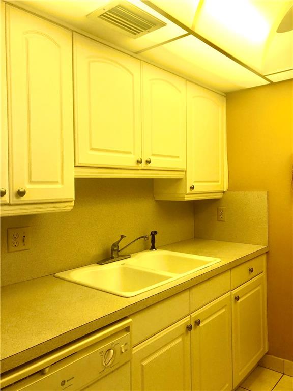 Pompano Beach Club Condo - Residential Lease