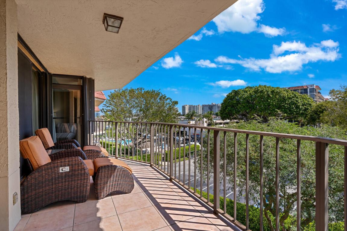 799 Jeffery Street 4070