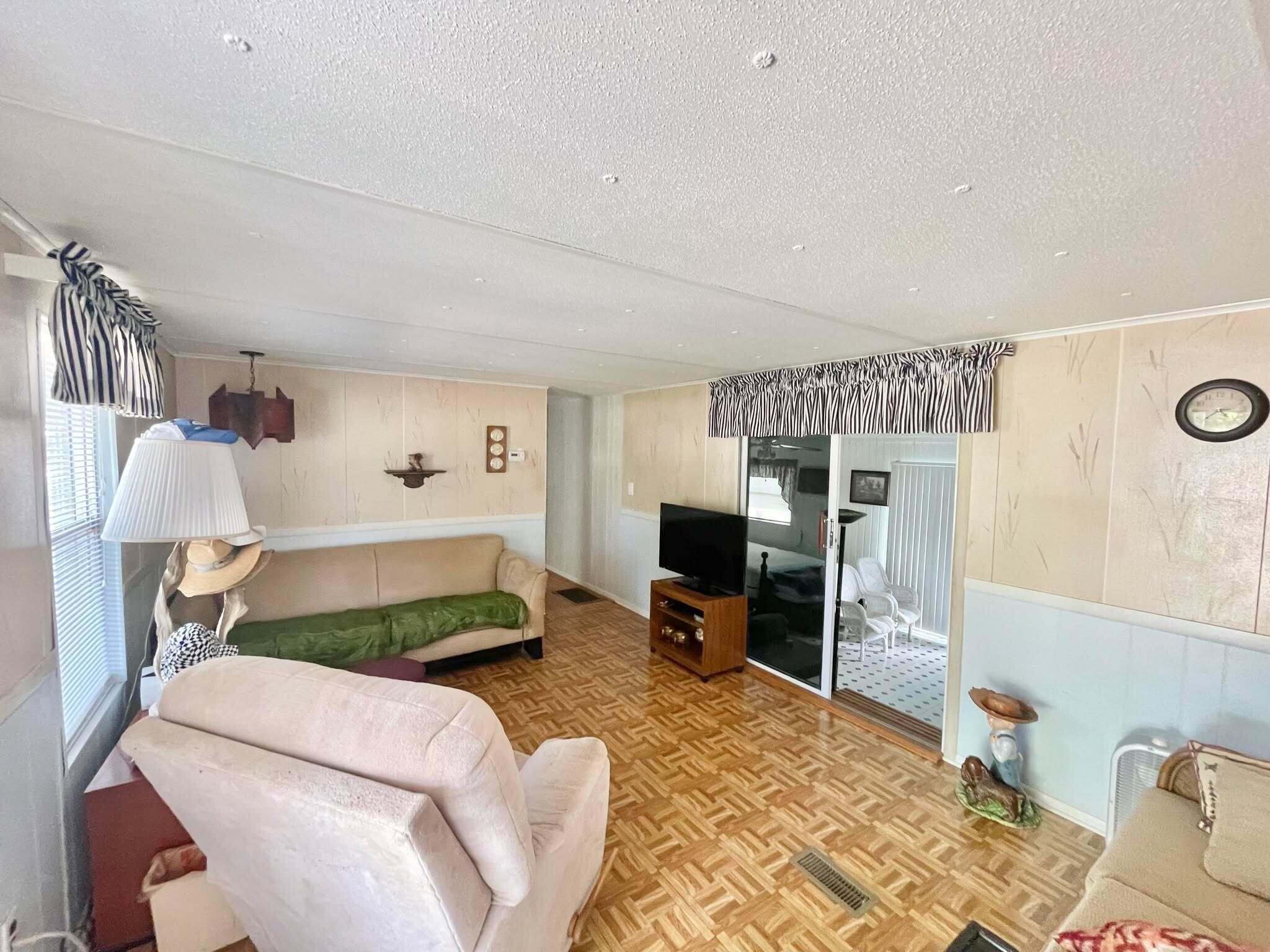 TREASURE ISLAND UNIT 5 - Residential