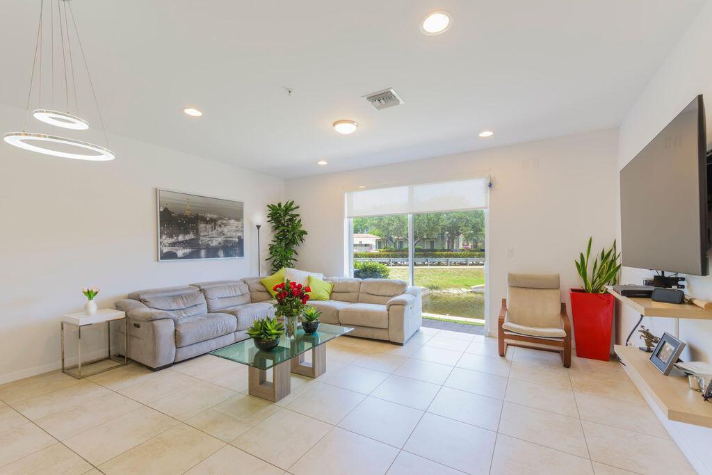 CALABRIA CONDOMINIUM - Residential