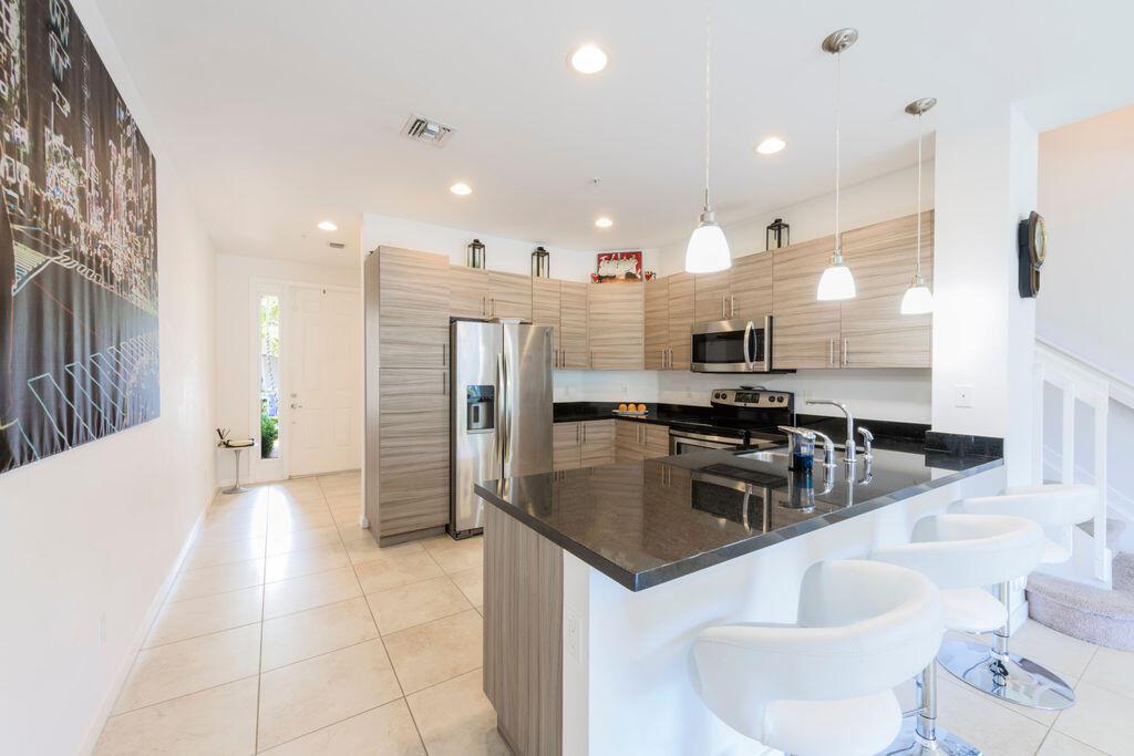 CALABRIA CONDOMINIUM - Residential