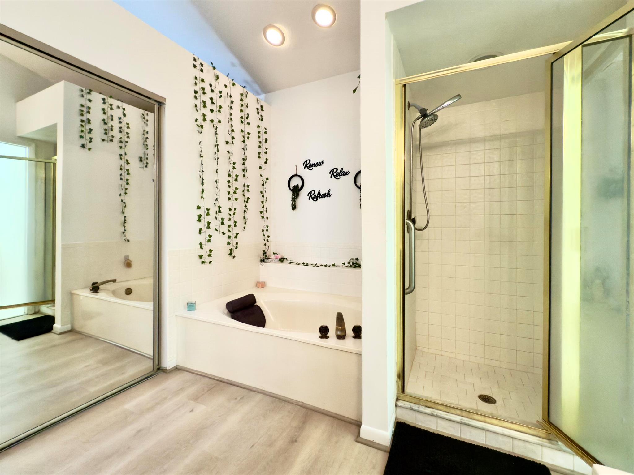 ABERDEEN 12 - Residential