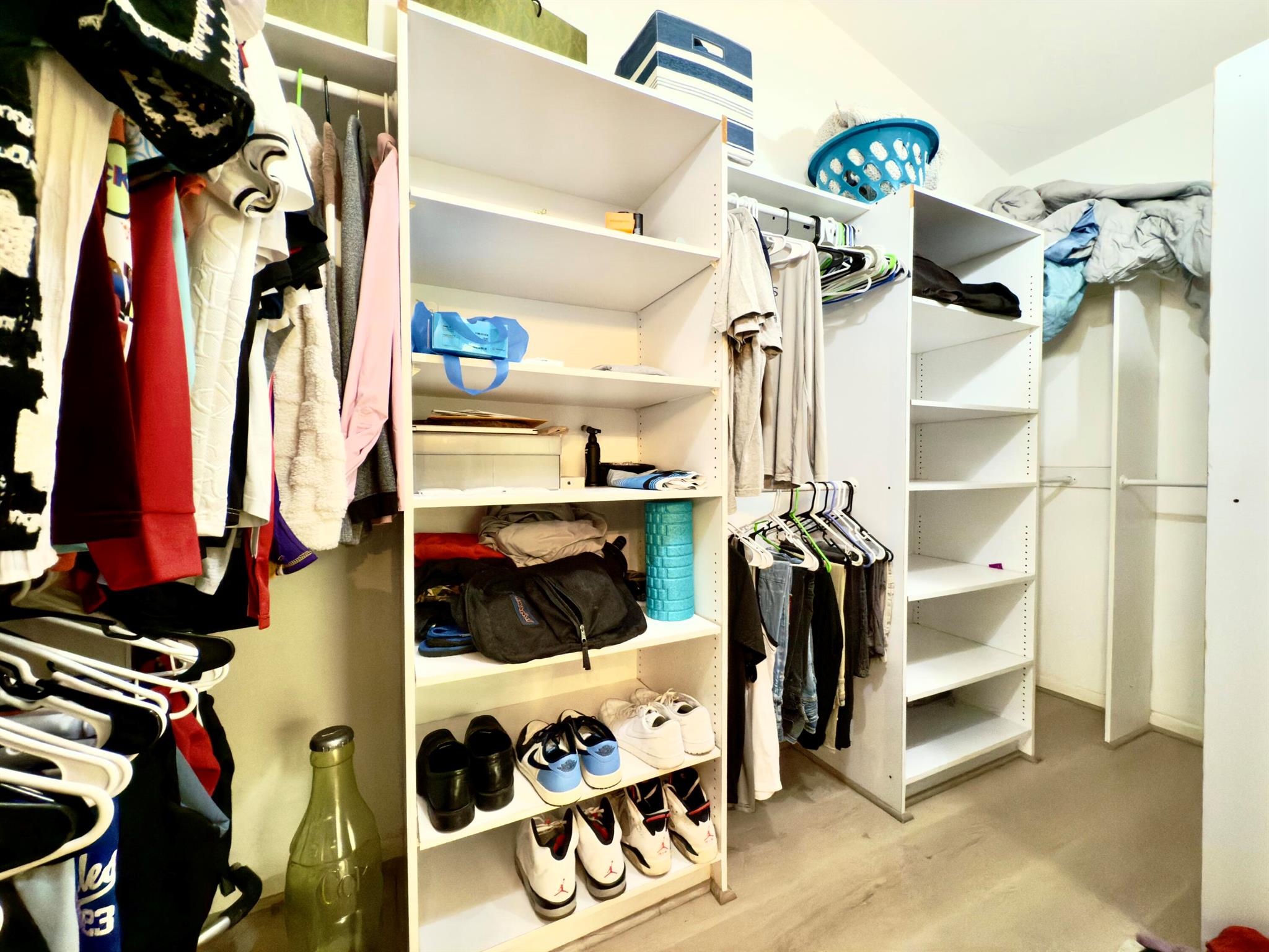 ABERDEEN 12 - Residential