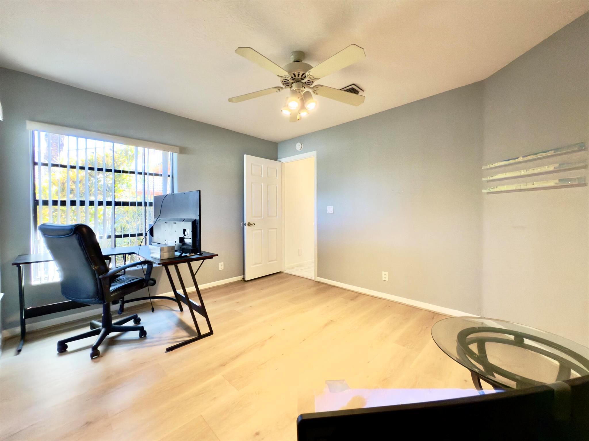 ABERDEEN 12 - Residential