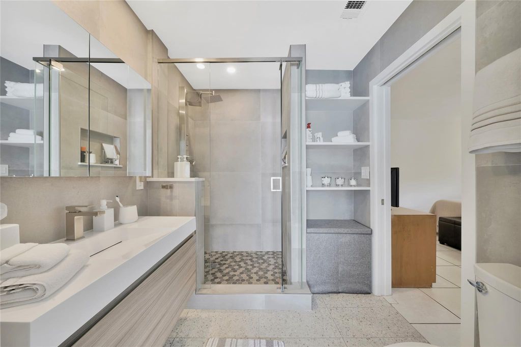 Photo of 4451 NE 18th Avenue, Oakland Park, FL 33334 (MLS # F10499676)