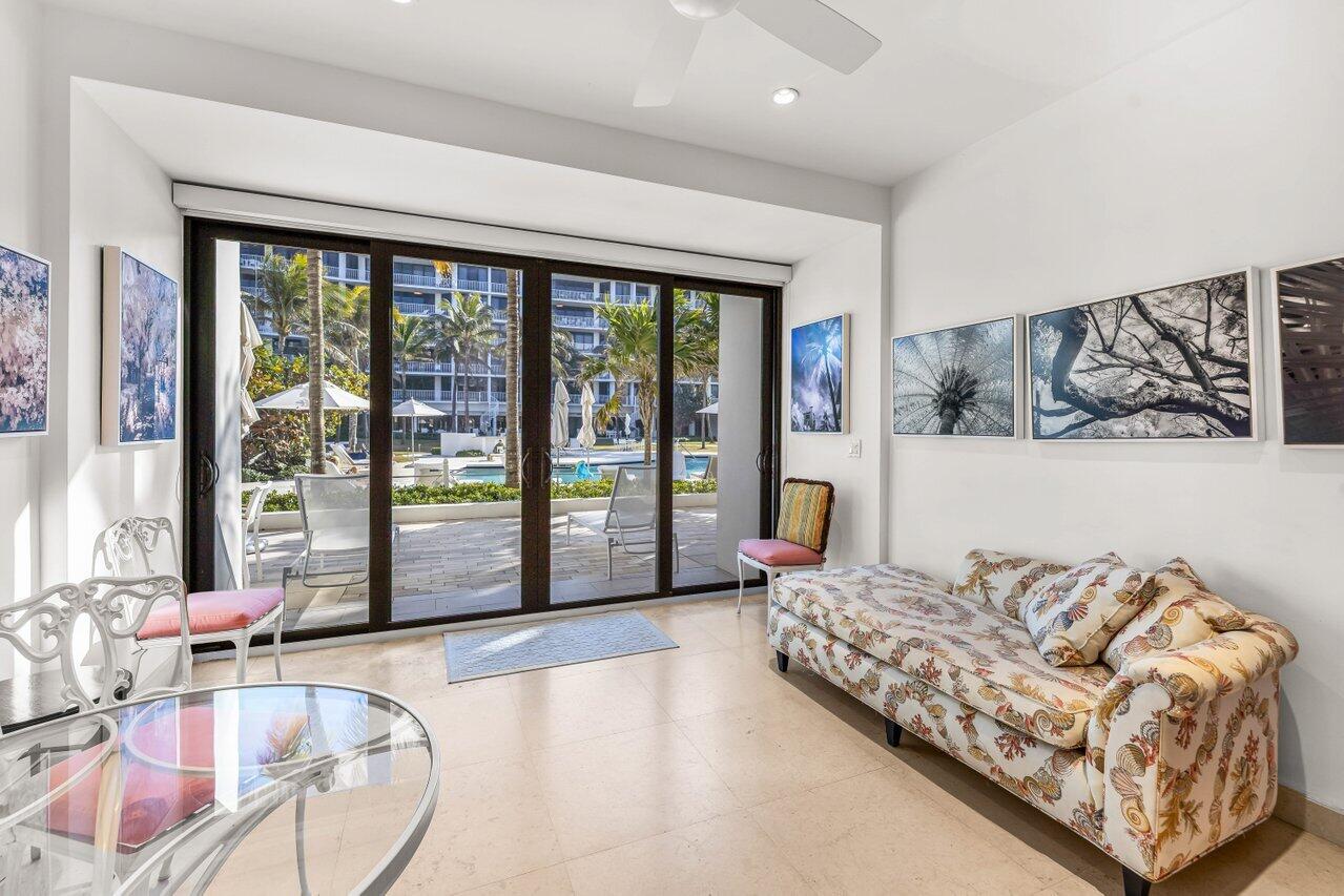 TWO THOUSAND COND AT SLOANS CURVE DECL FILED 12-21 - Residential