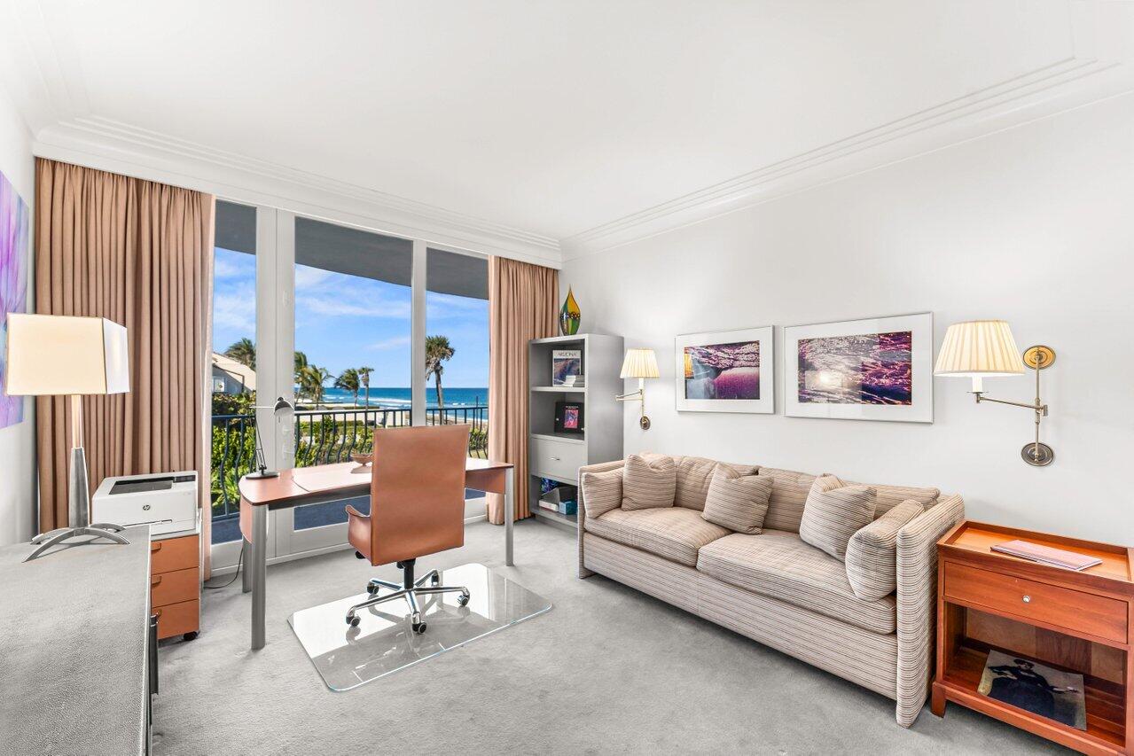 TWO THOUSAND COND AT SLOANS CURVE DECL FILED 12-21 - Residential