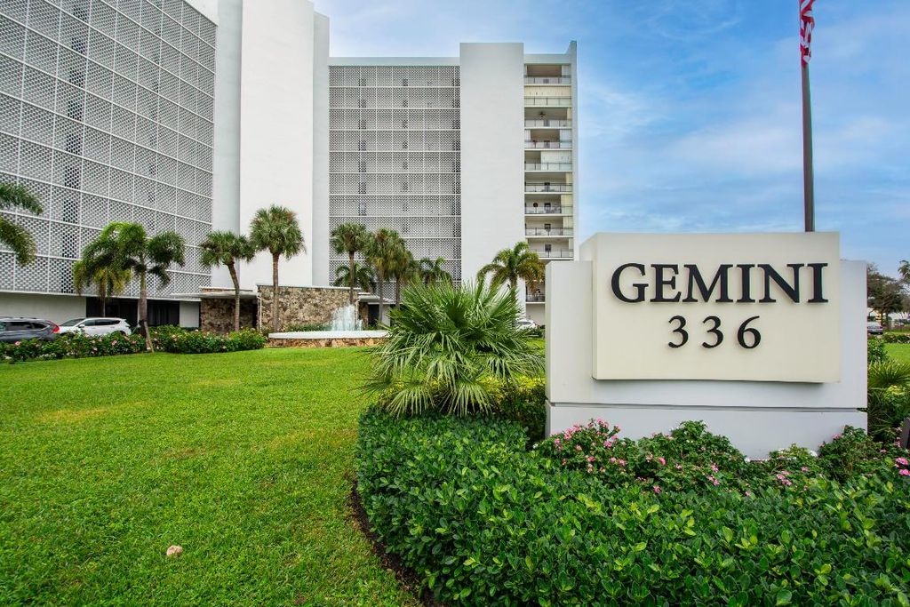 Photo of 336 Golfview Road #405, North Palm Beach, FL 33408 (MLS # R10949908)