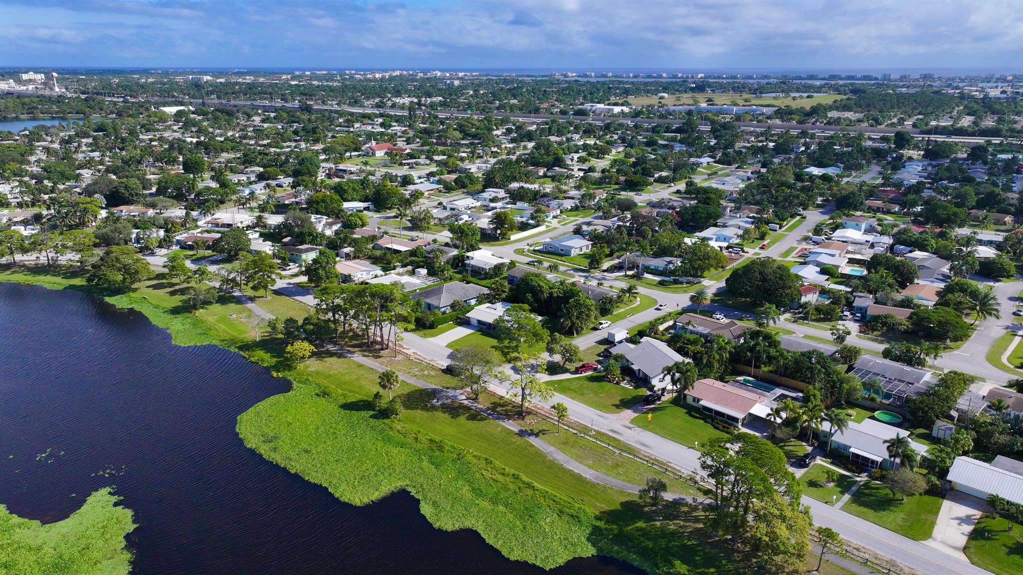 LAKE OSBORNE ESTATES 4 - Residential Lease