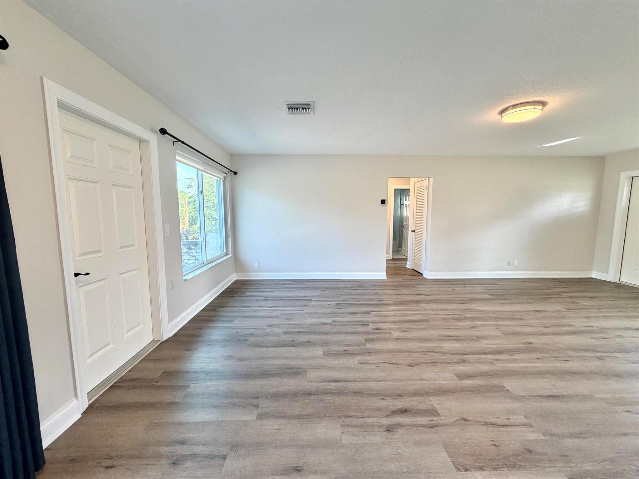 LAKE OSBORNE ESTATES 4 - Residential Lease