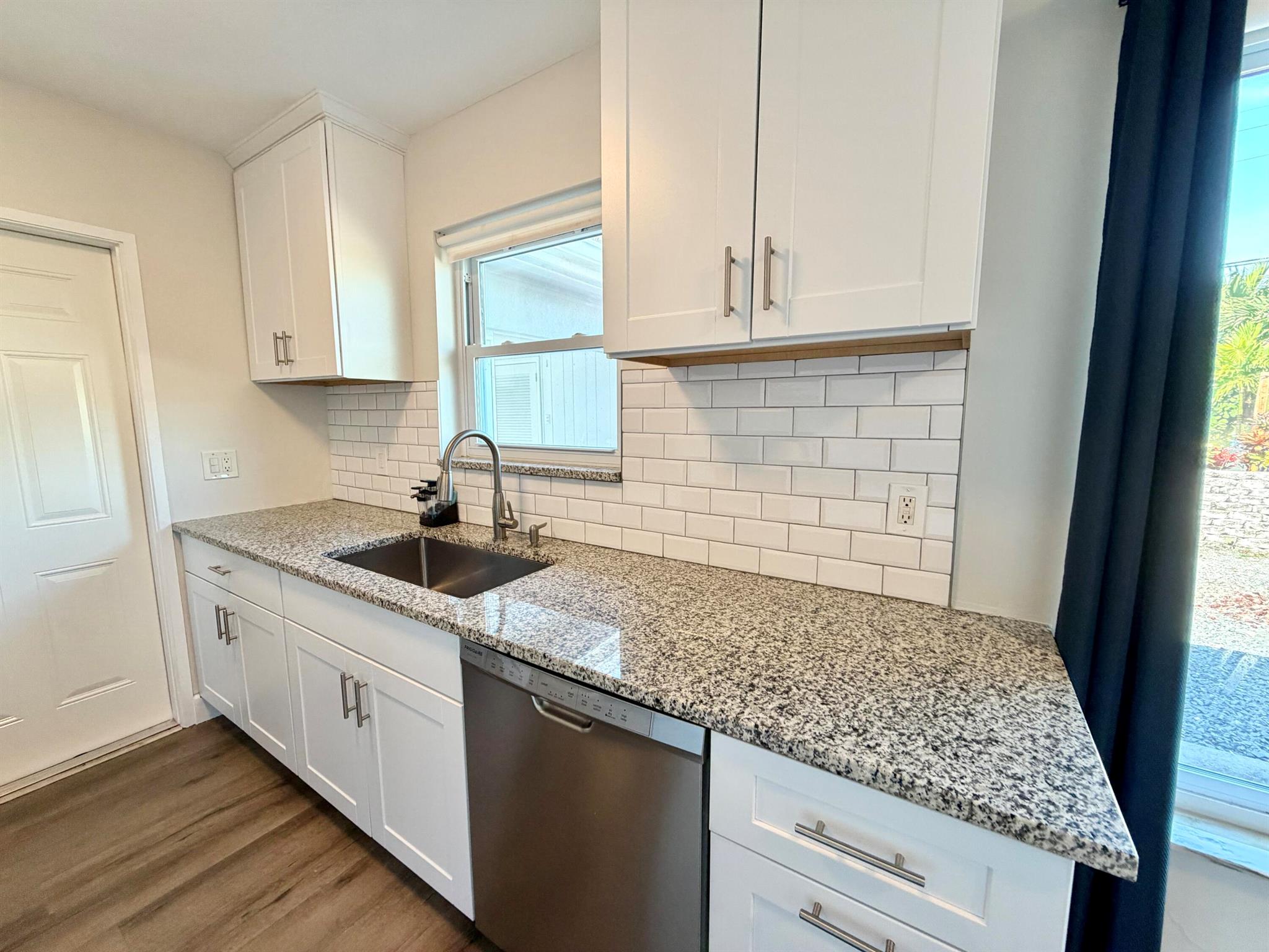 LAKE OSBORNE ESTATES 4 - Residential Lease