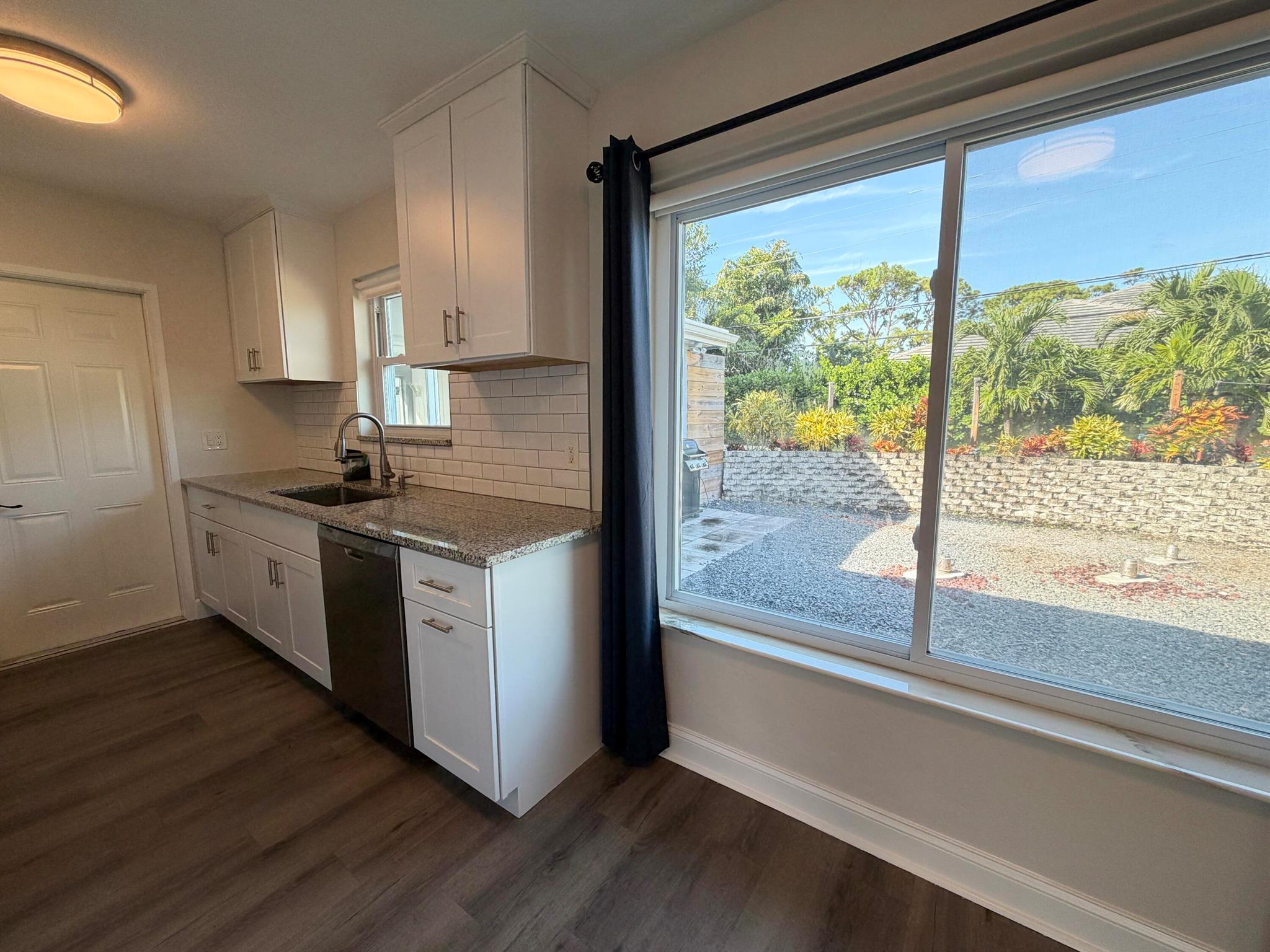 LAKE OSBORNE ESTATES 4 - Residential Lease