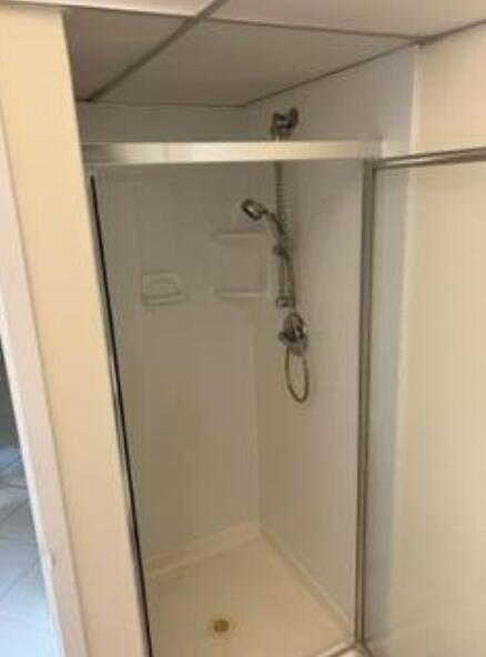 KINGS POINT SAXONY CONDOS - Residential