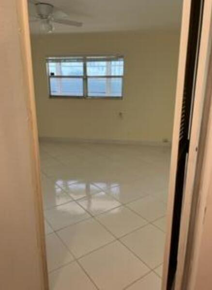 KINGS POINT SAXONY CONDOS - Residential