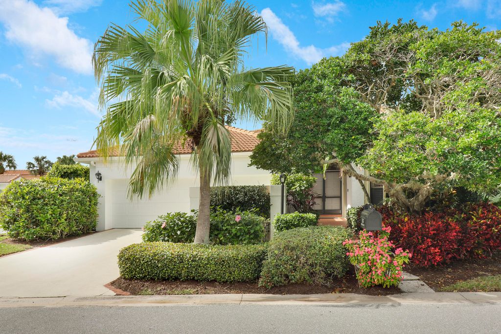 Photo of 3483 Lantern Bay Drive, Jupiter, FL 33477 (MLS # R10958232)
