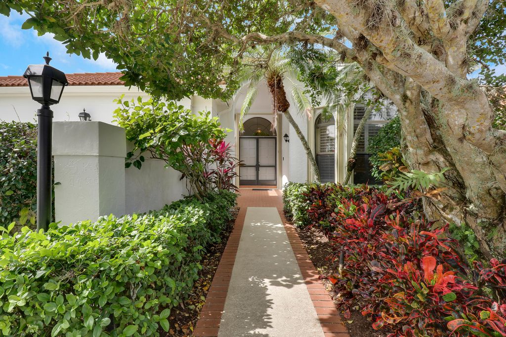 Photo of 3483 Lantern Bay Drive, Jupiter, FL 33477 (MLS # R10958232)