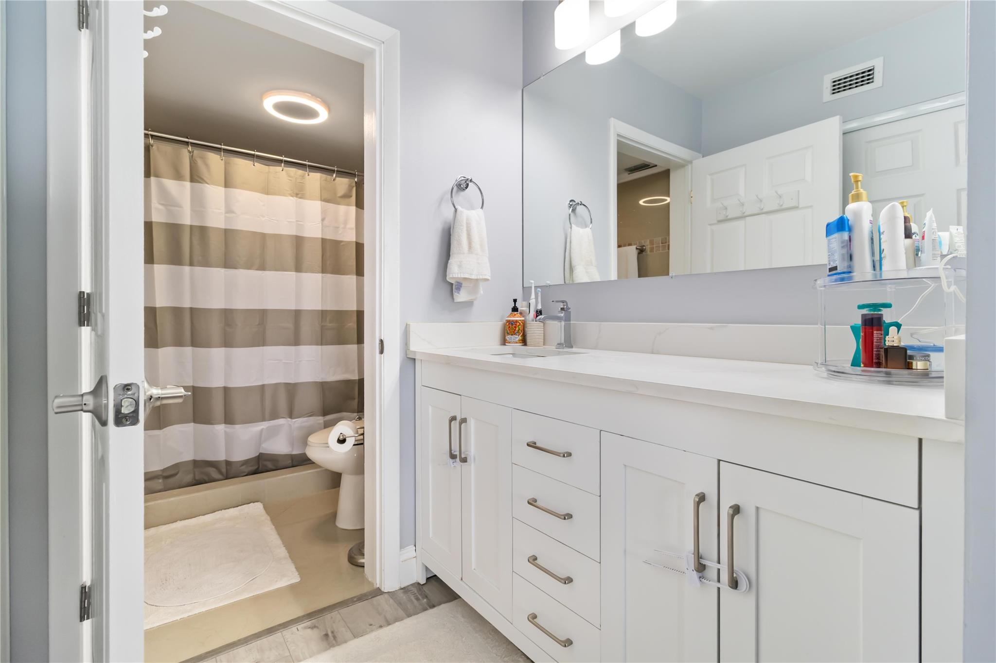 Applewood Village 2 - Residential