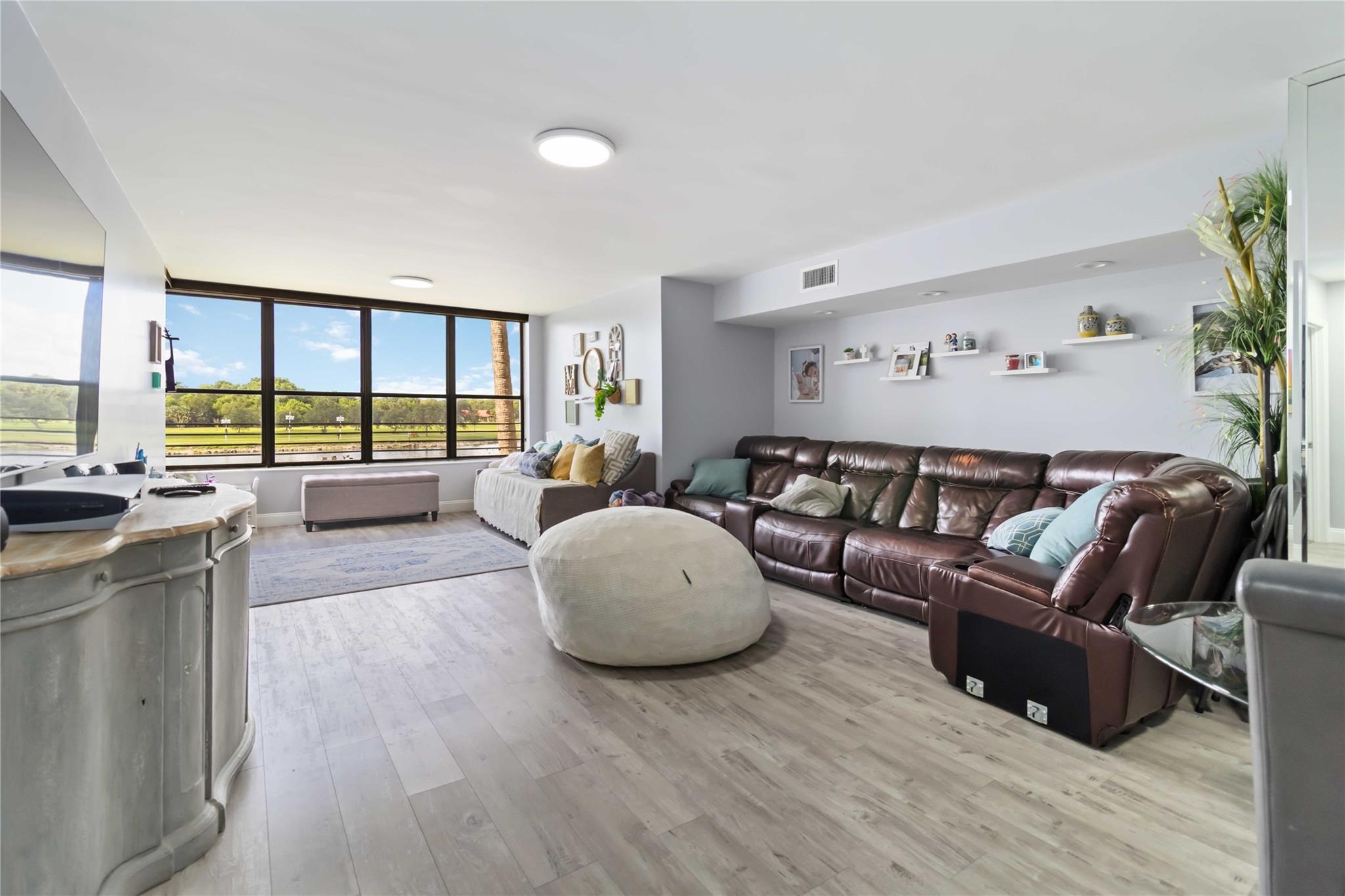 2767 Carambola Cir 203
