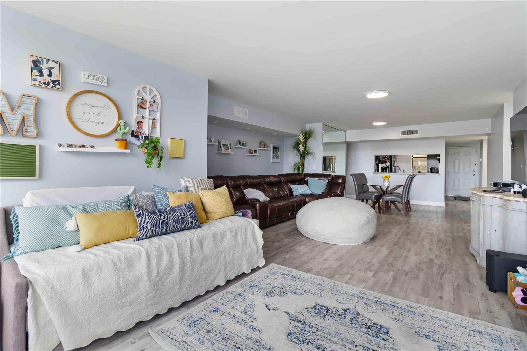 Applewood Village 2 - Residential