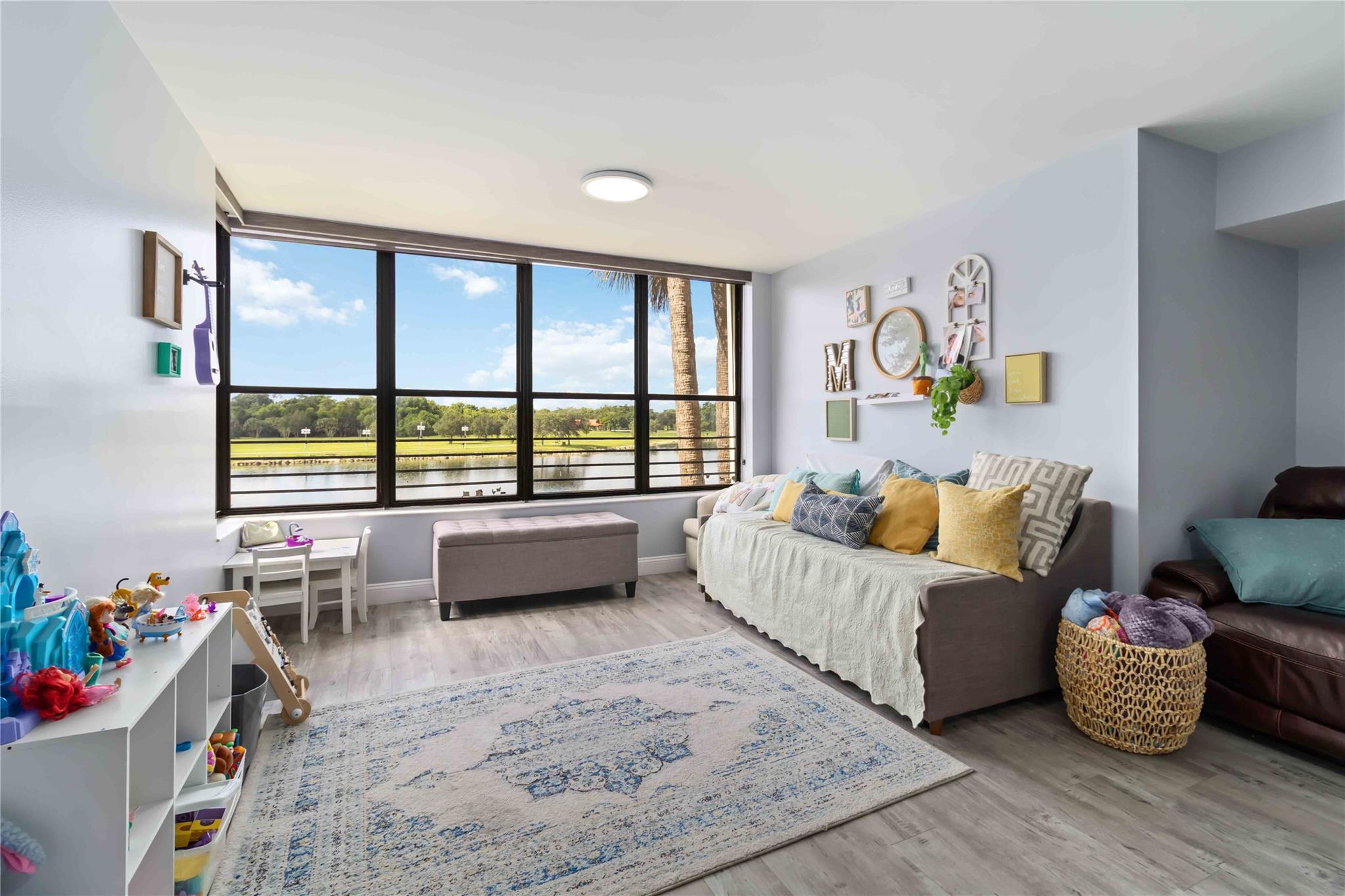 Applewood Village 2 - Residential