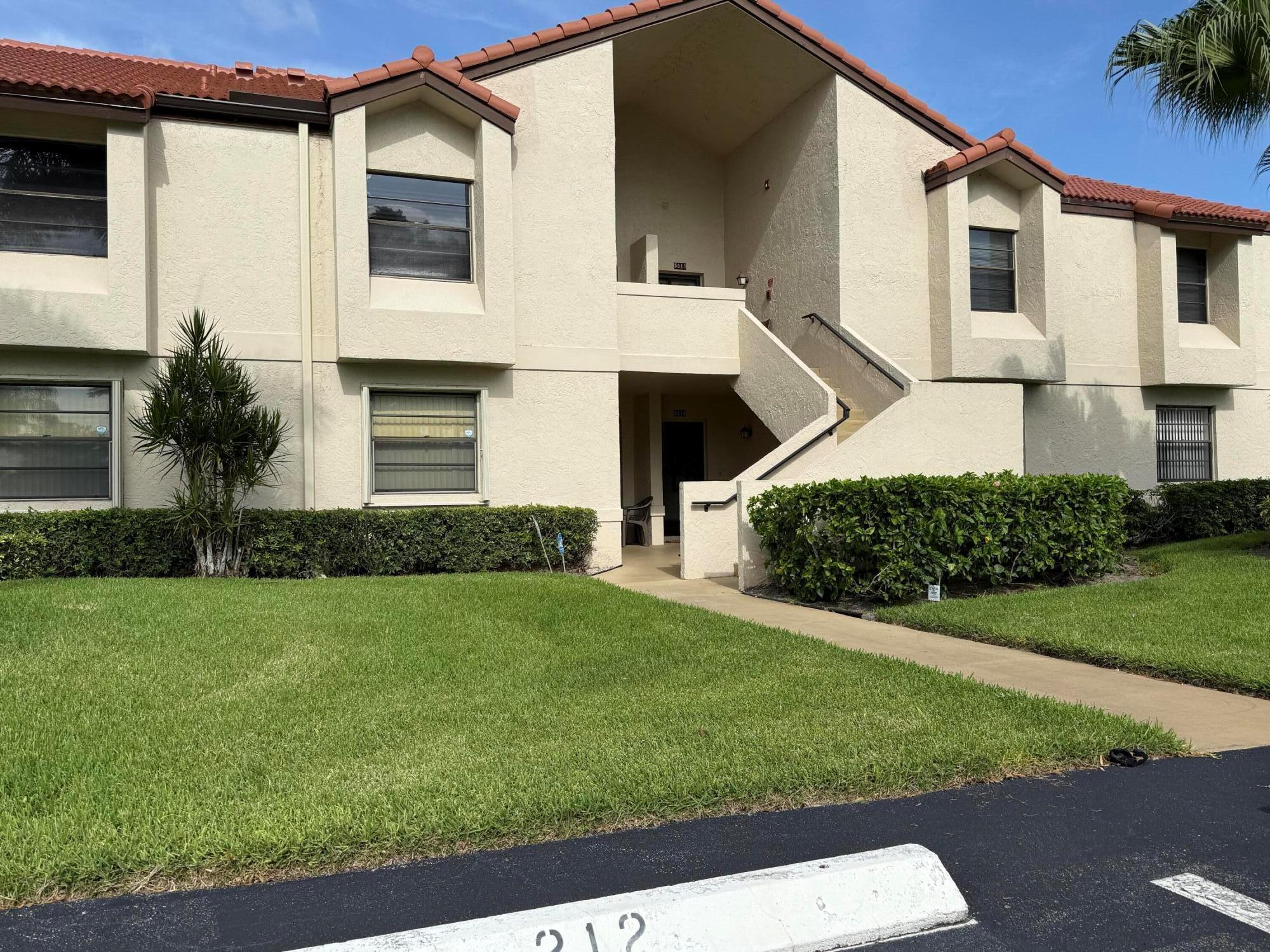 5815 Parkwalk Drive 212