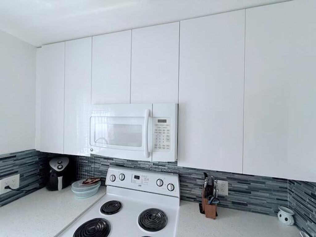 Photo of 41 Upminster B Crescent #B, Deerfield Beach, FL 33442 (MLS # B26014645)