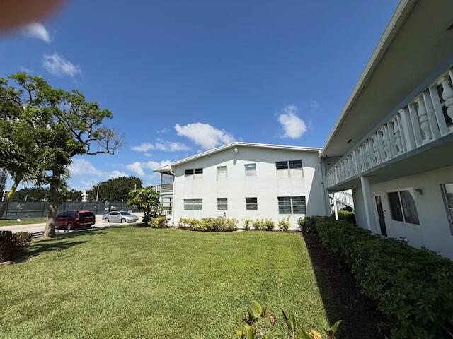 UPMINSTER B CONDO - Residential