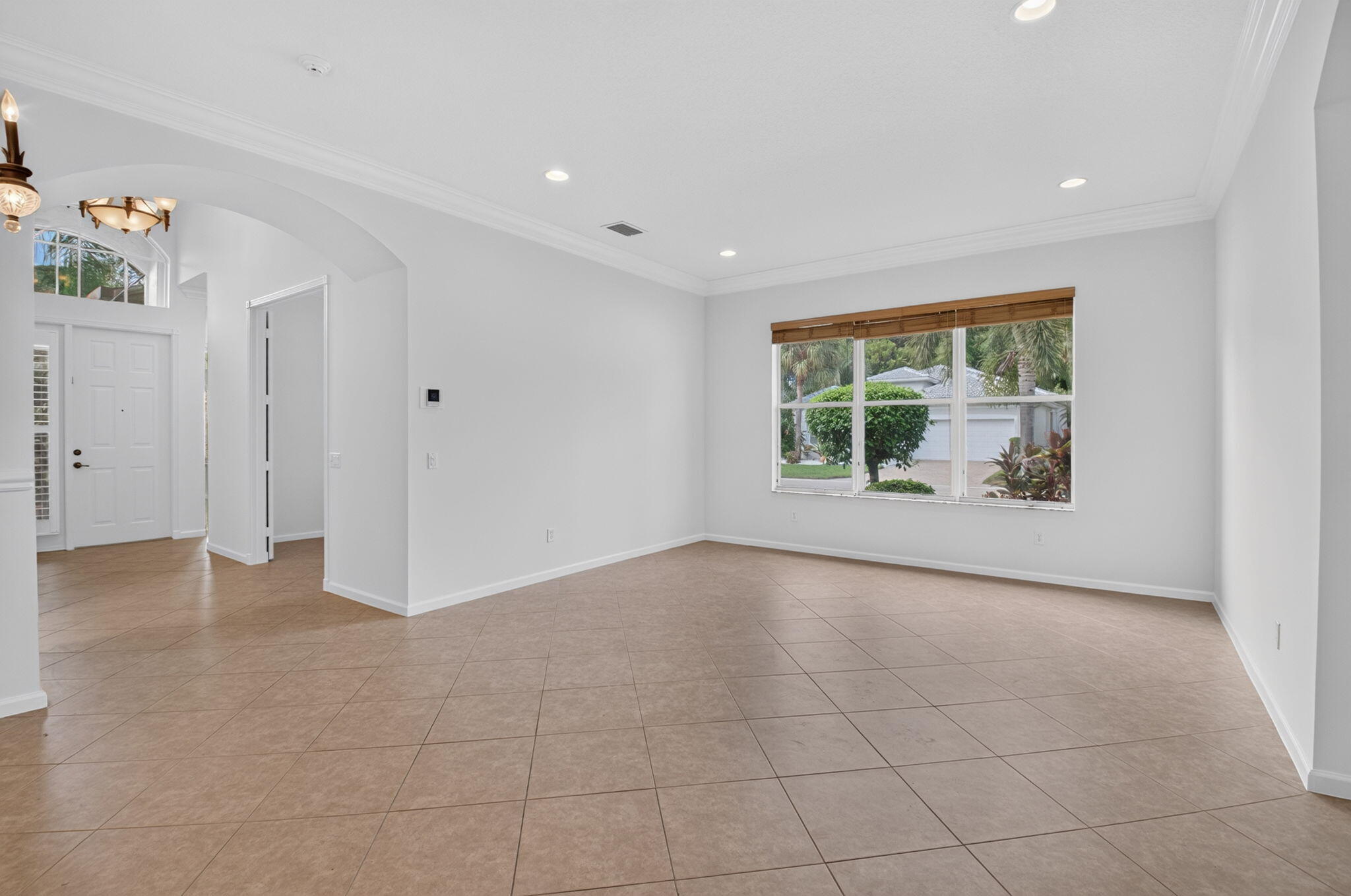 6931 Belmont Shore Drive
