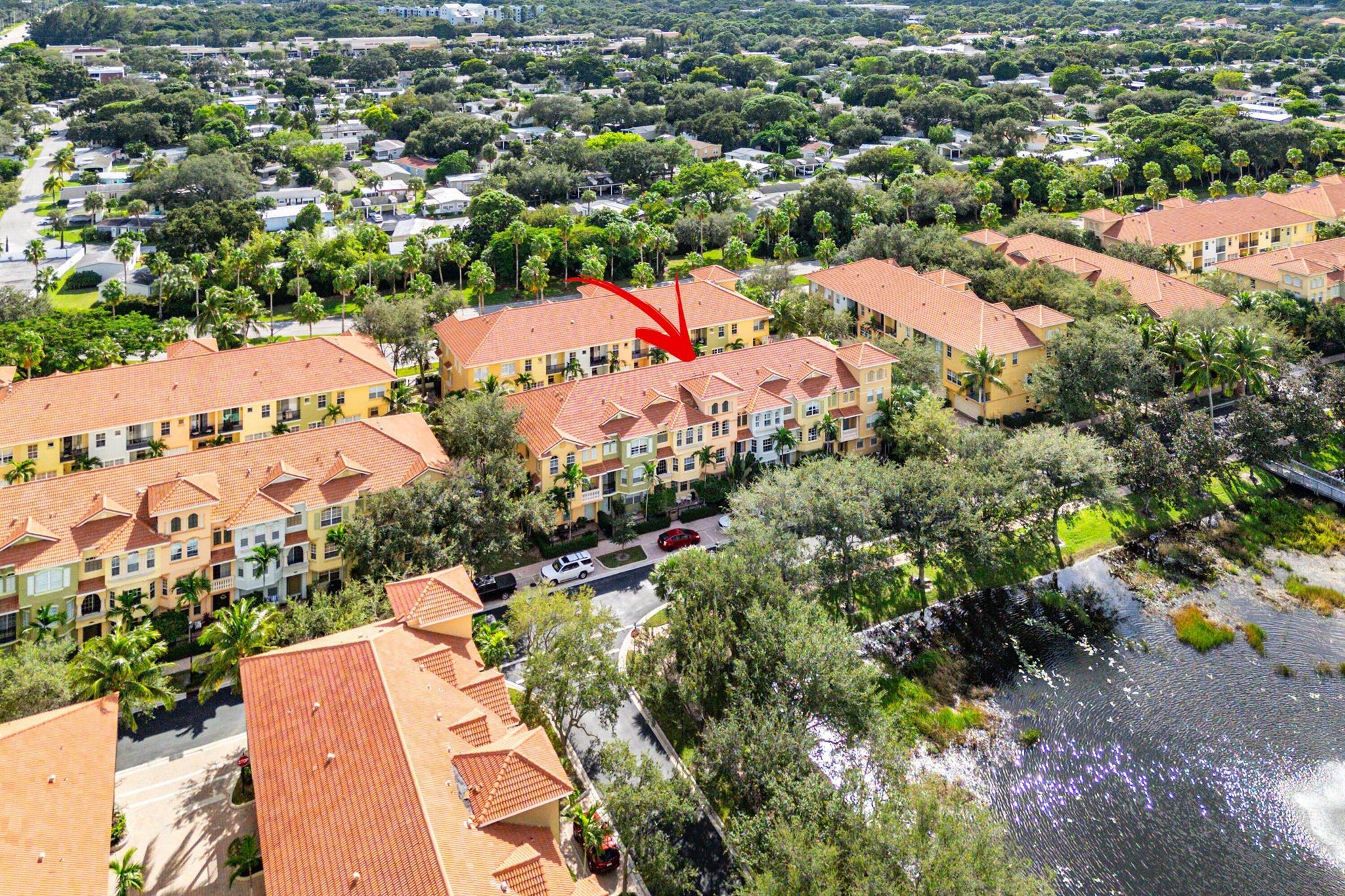 HARBOUR OAKS - Residential