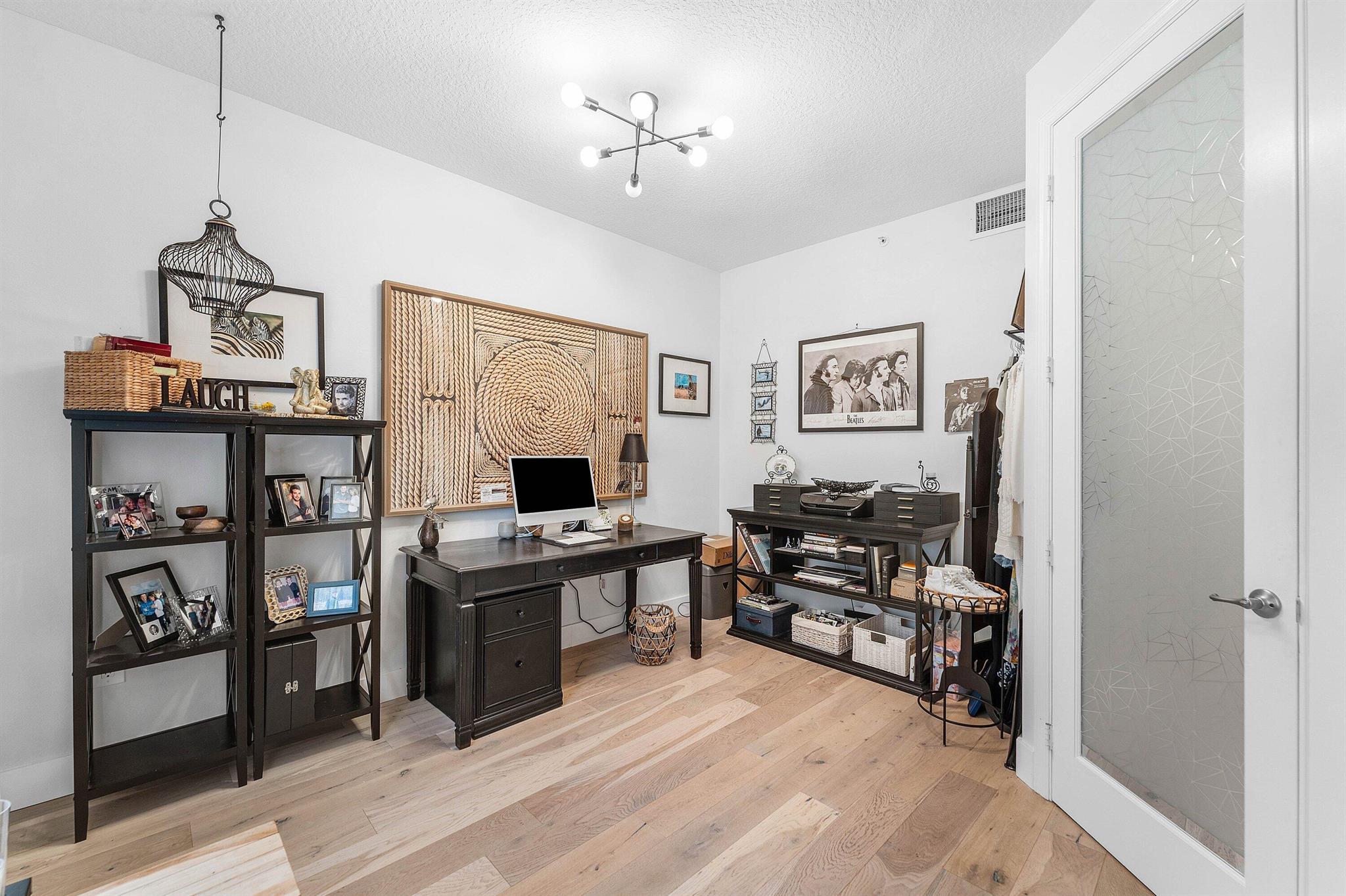 HARBOUR OAKS - Residential