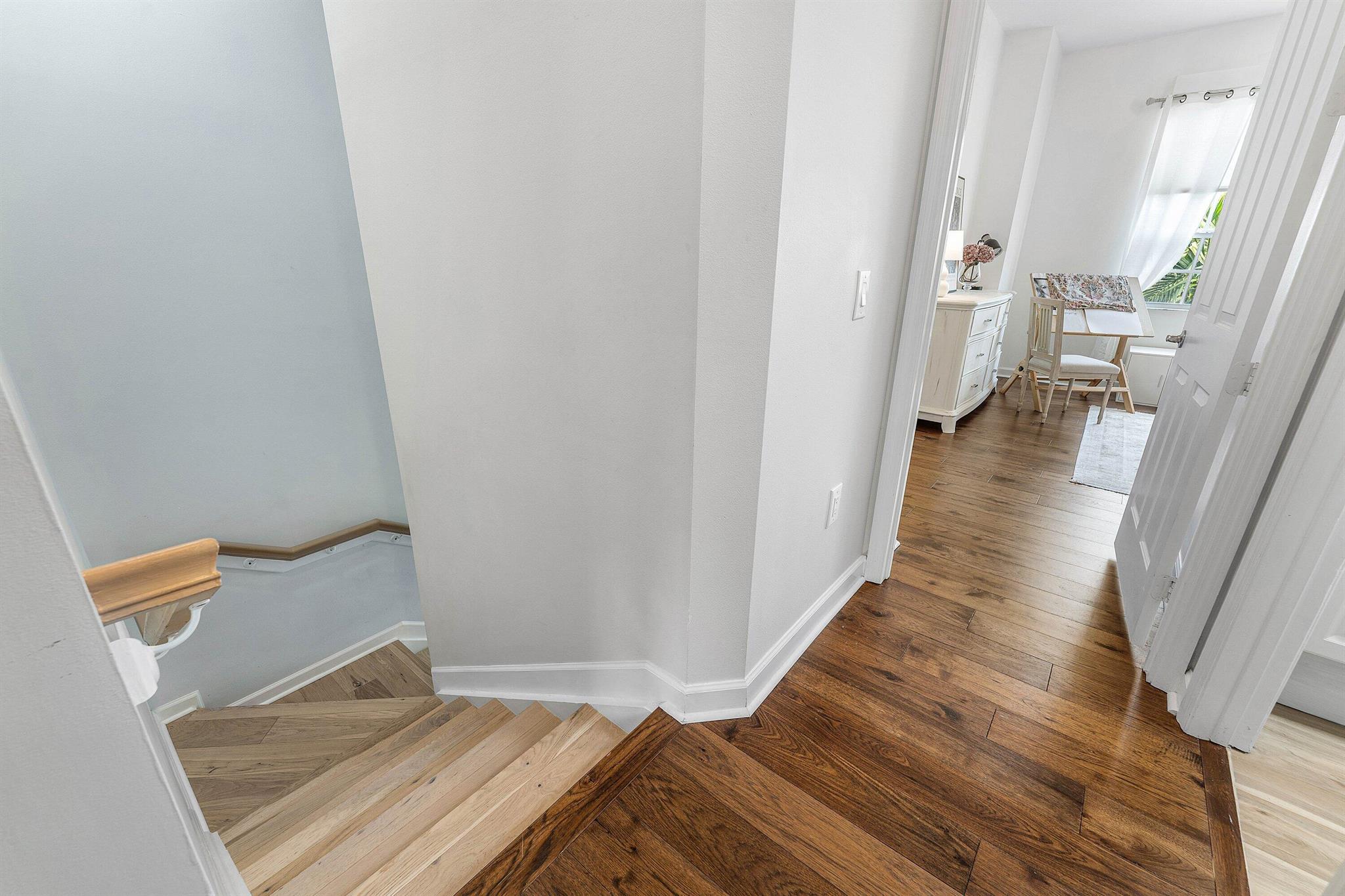 HARBOUR OAKS - Residential