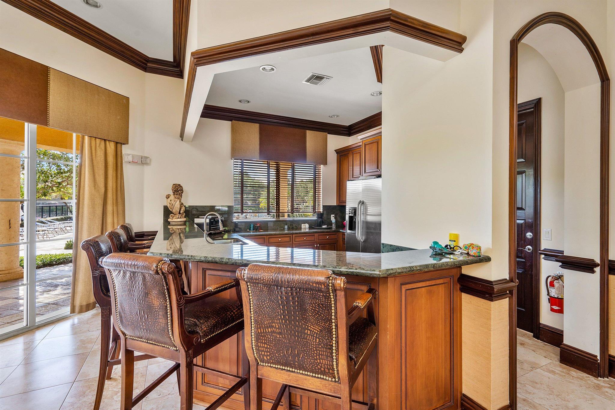 HARBOUR OAKS - Residential