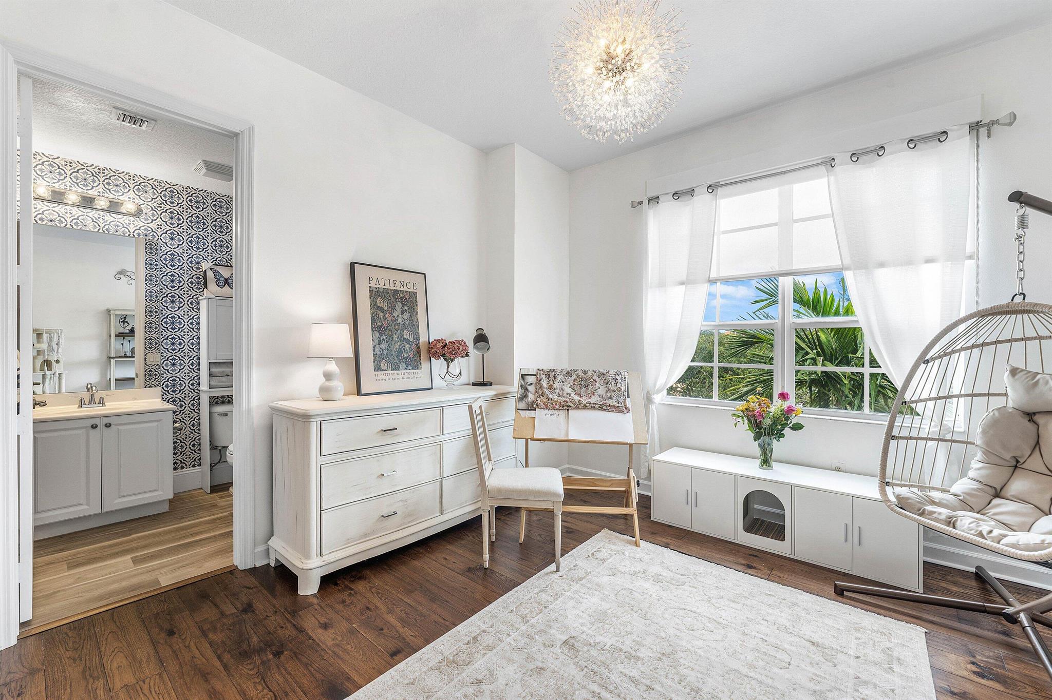 HARBOUR OAKS - Residential