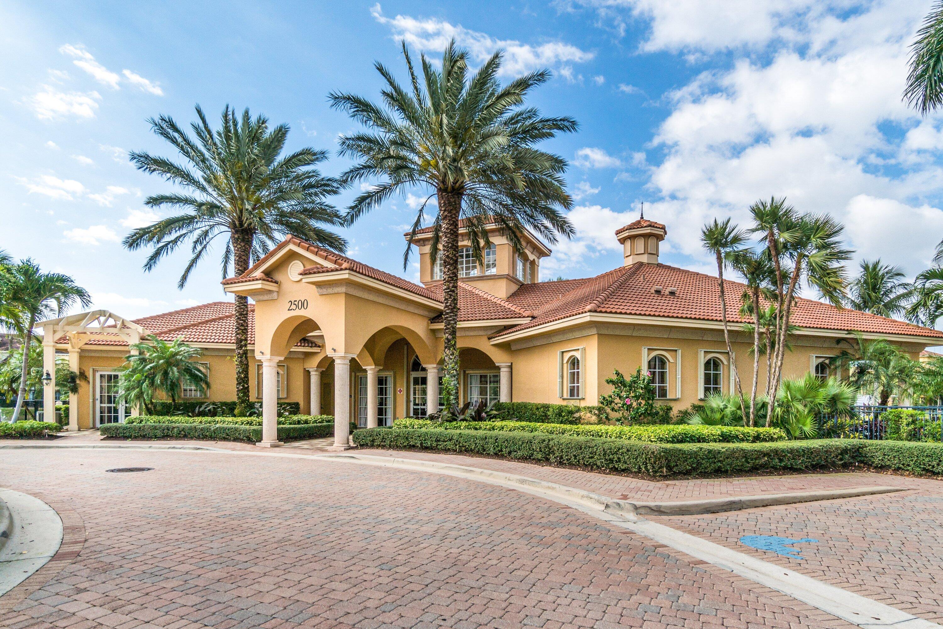 HARBOUR OAKS - Residential