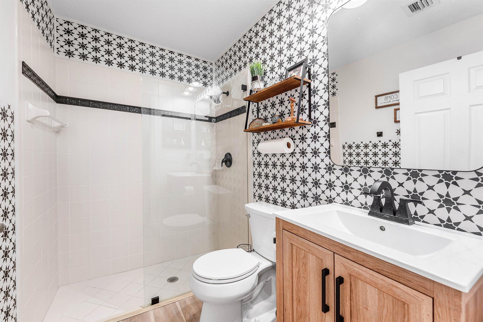 HARBOUR OAKS - Residential