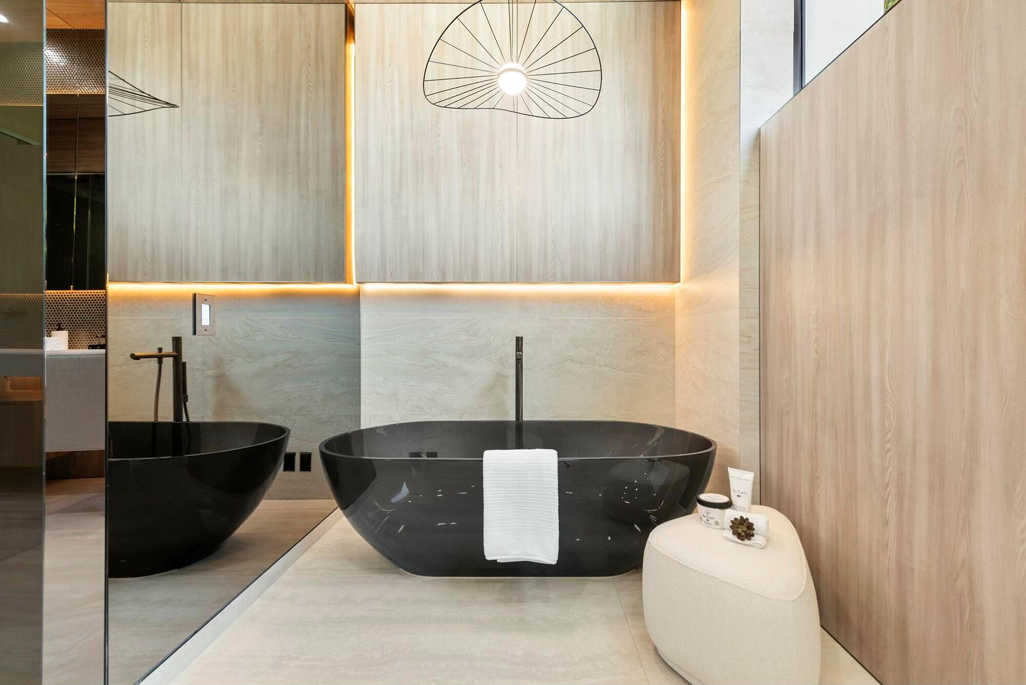 RIVIERA ISLES - Residential