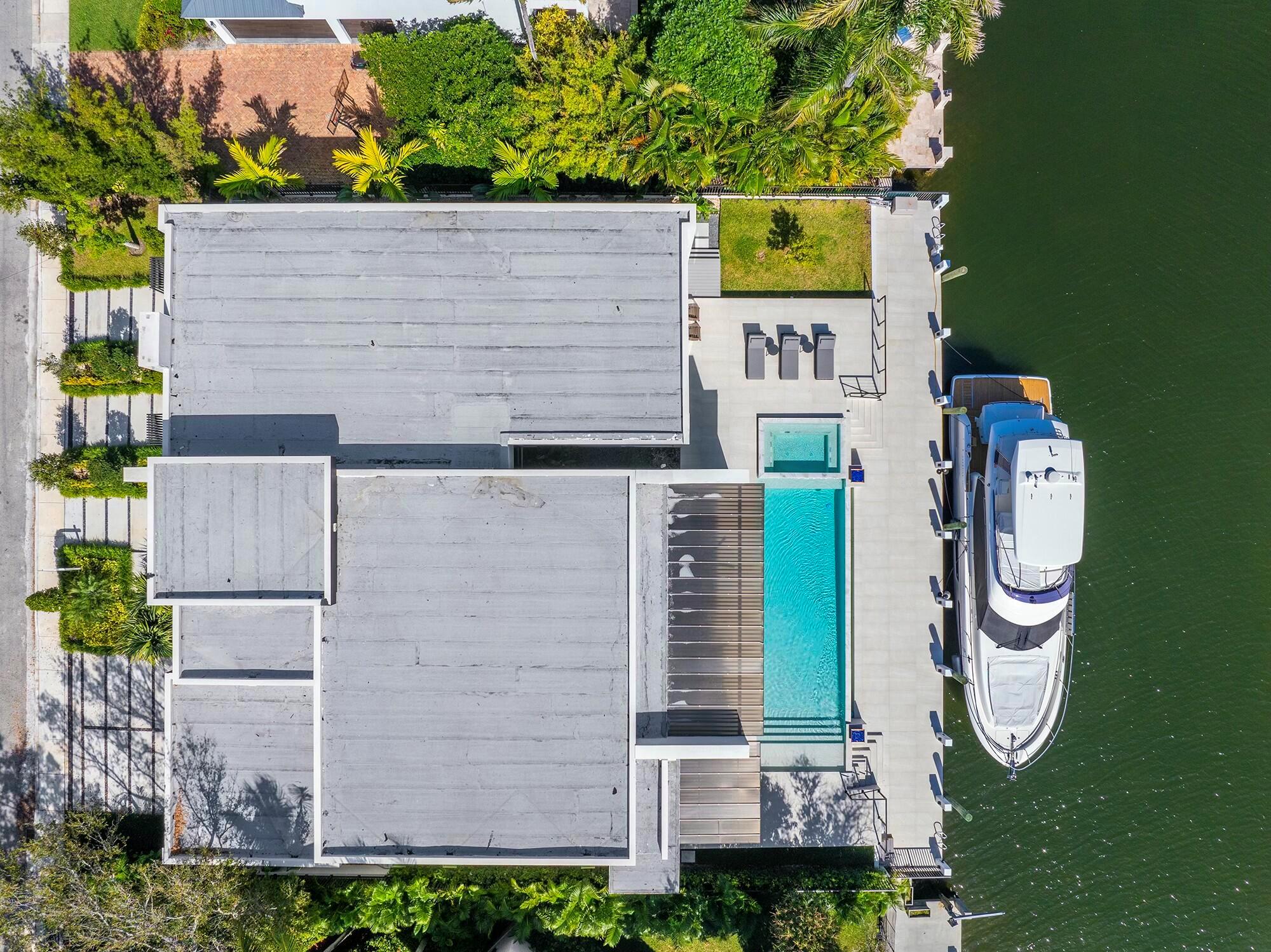 RIVIERA ISLES - Residential