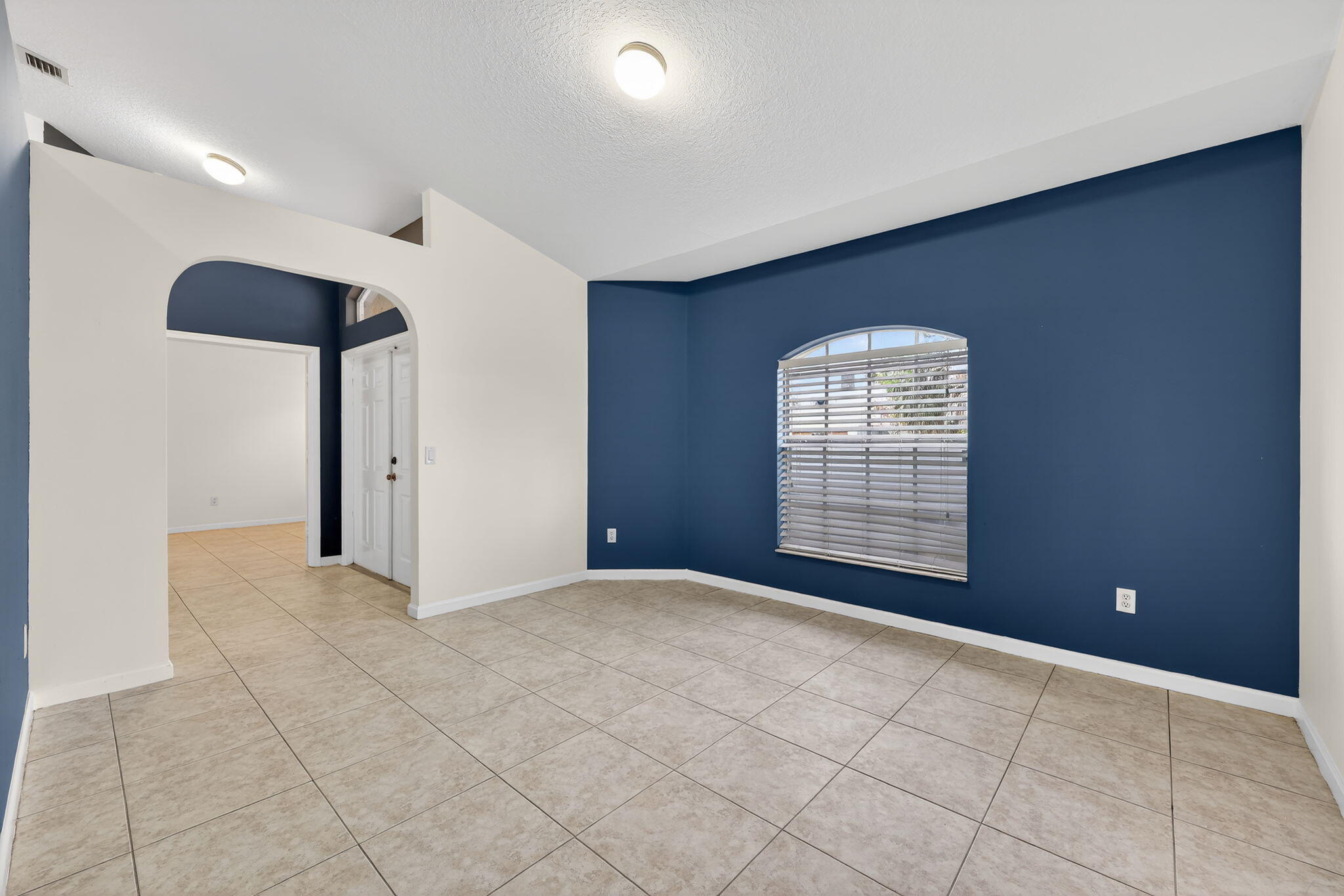 PORT ST LUCIE SECTION 17 - Residential