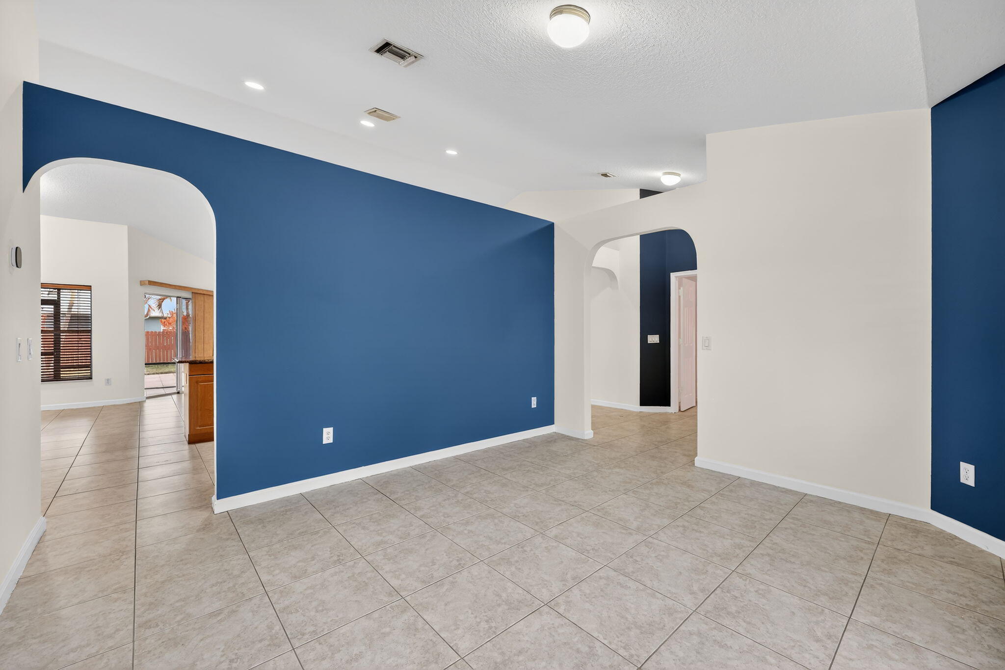 PORT ST LUCIE SECTION 17 - Residential