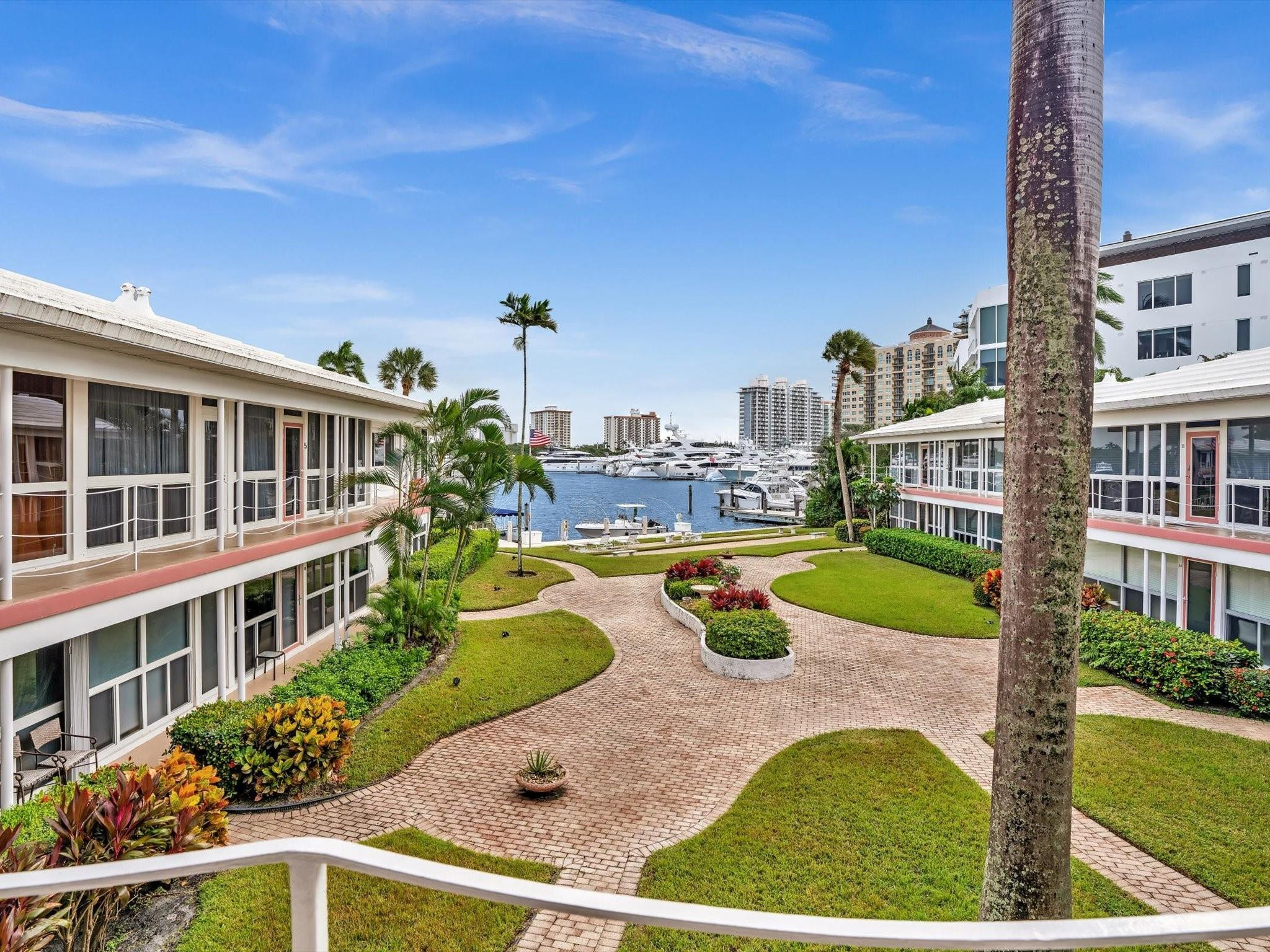 Coral Cove Assoc Co-Op - Residential Lease