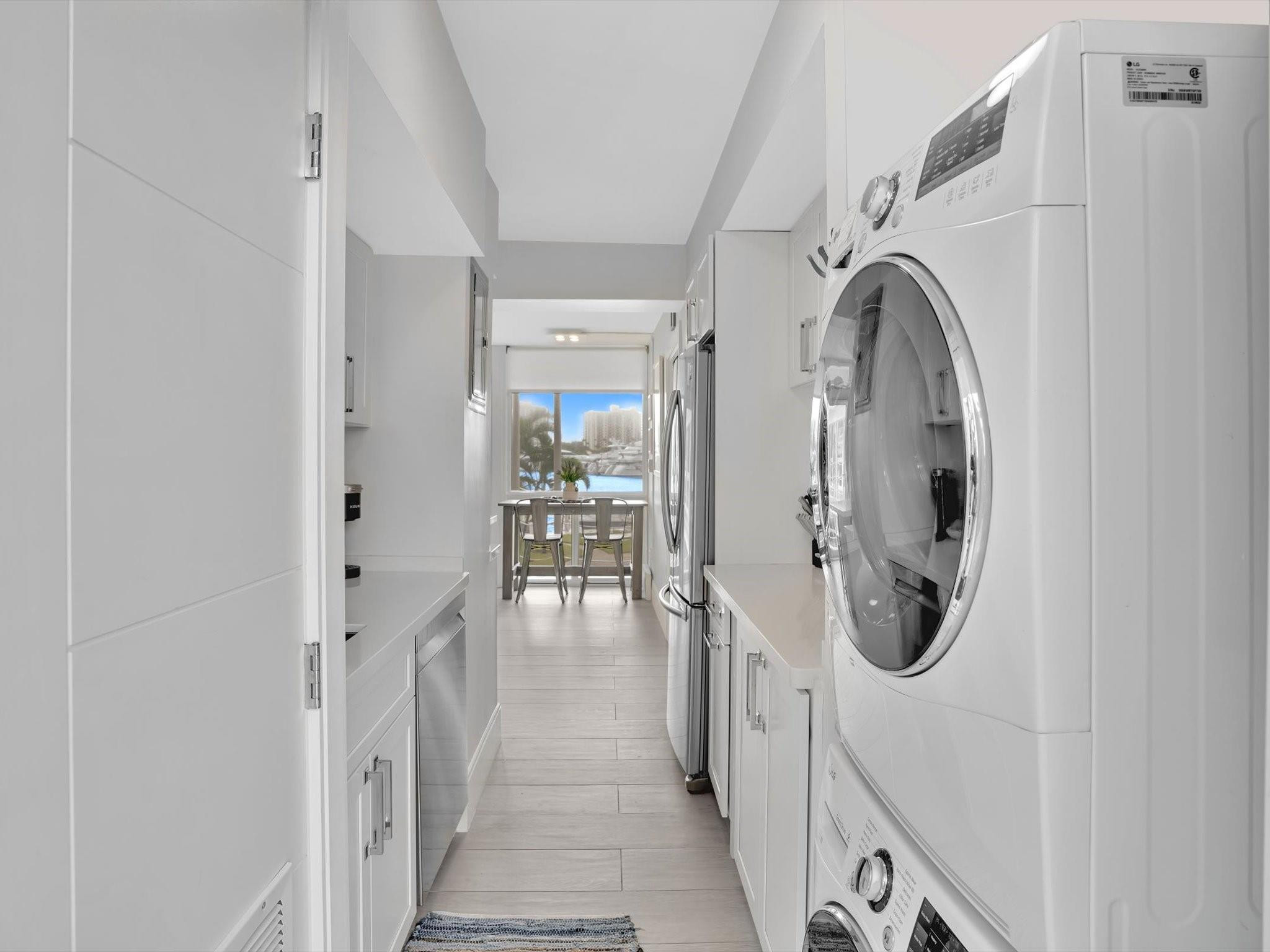 Coral Cove Assoc Co-Op - Residential Lease