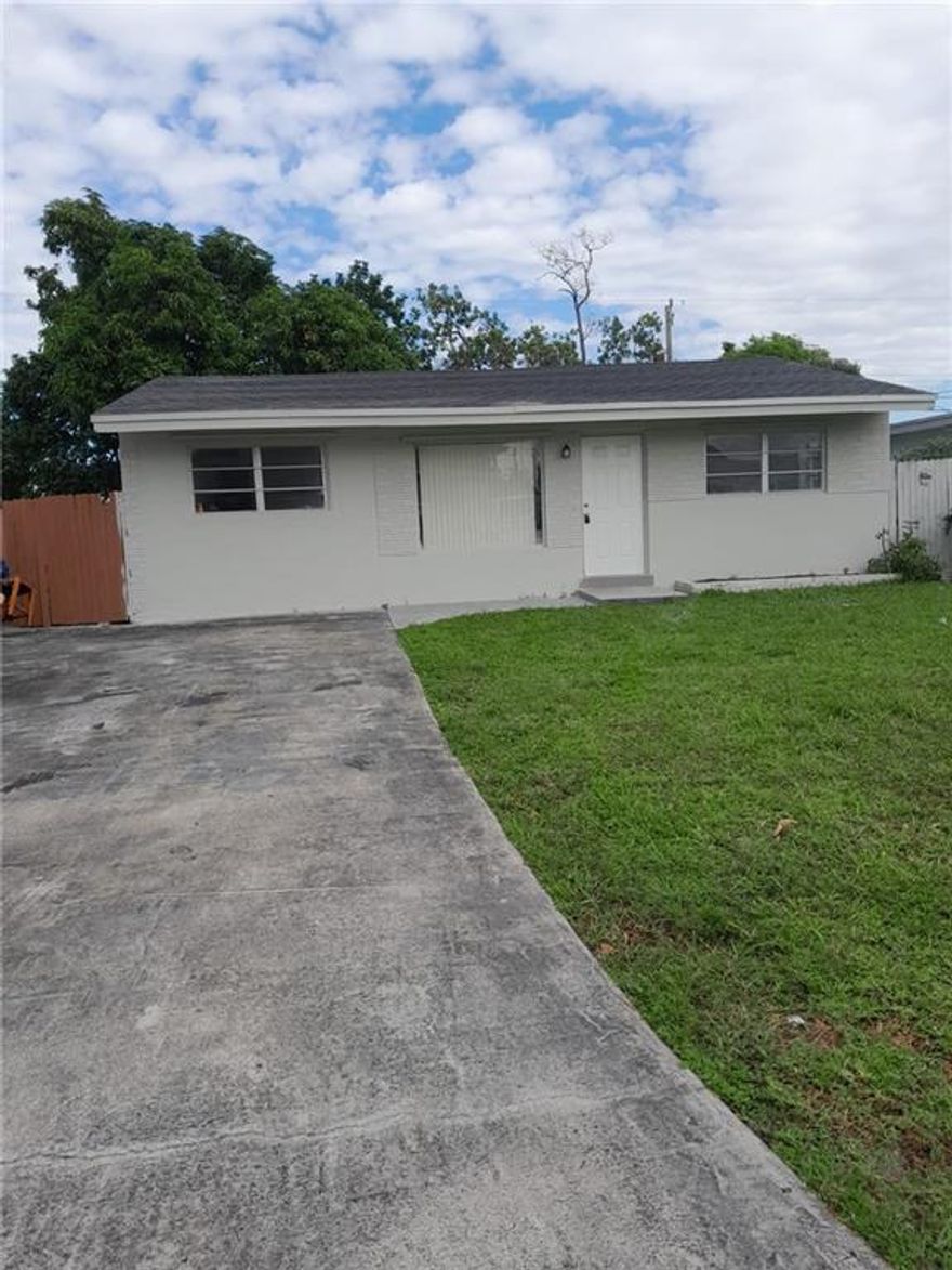 new renovated property, new granite kitchen, new floor, new roof