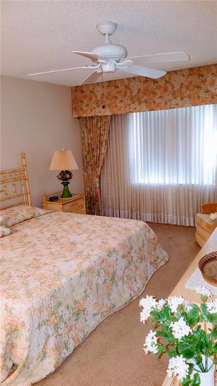 BAY COLONY CLUB - Residential