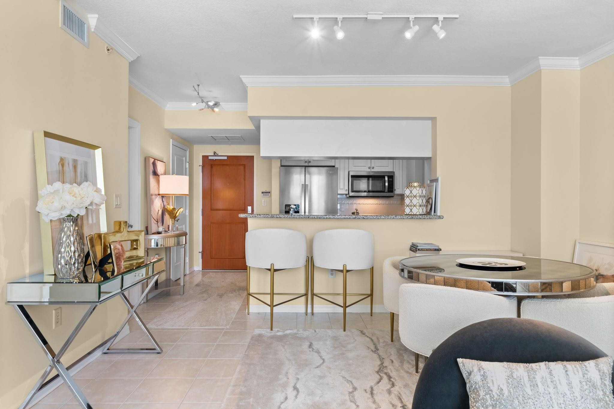 Watergarden Condo - Residential Lease