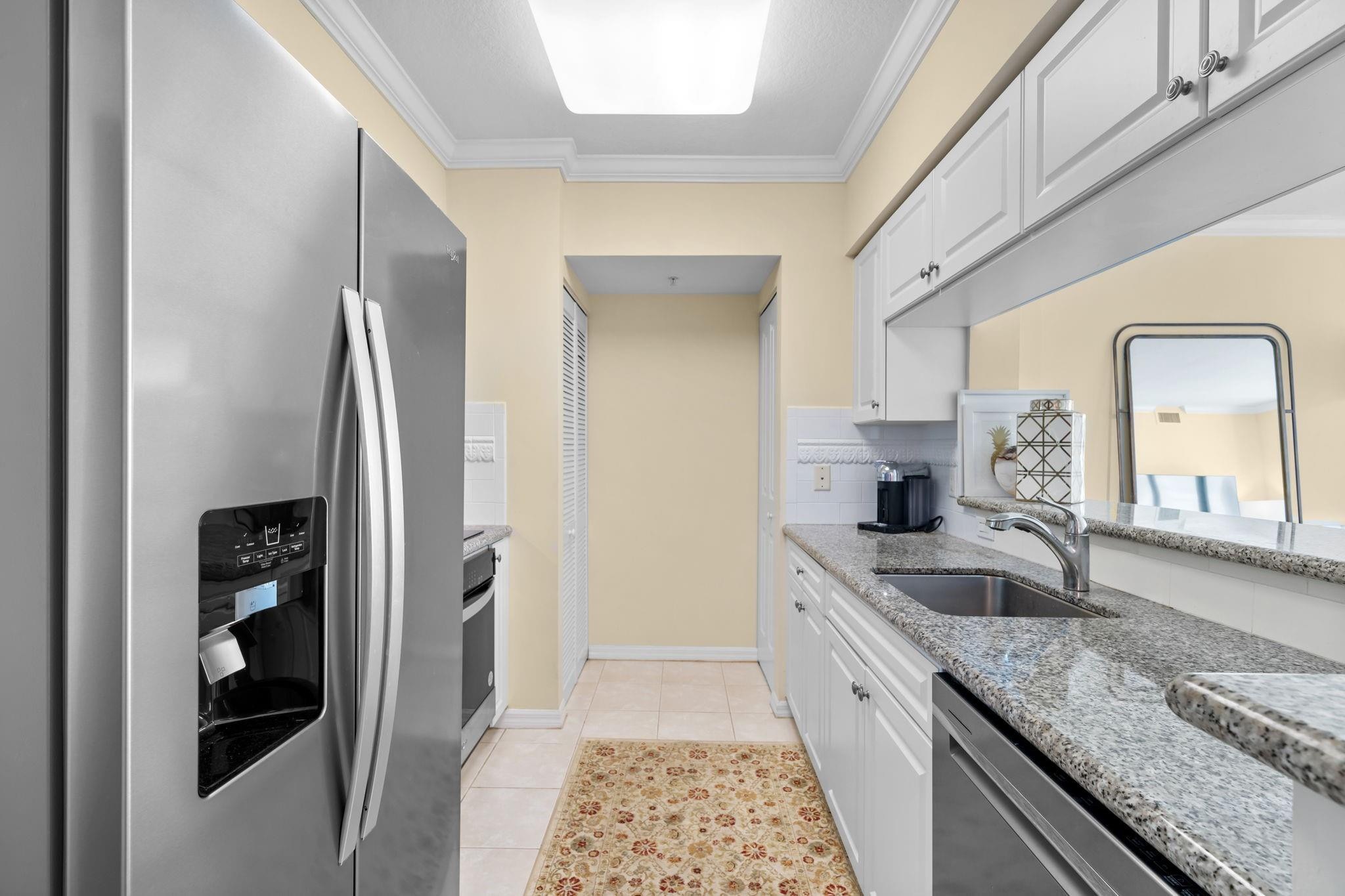 347 N New River Drive 1706