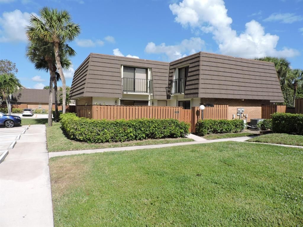 Photo of 2303 23rd Court, Jupiter, FL 33477 (MLS # R10753274)