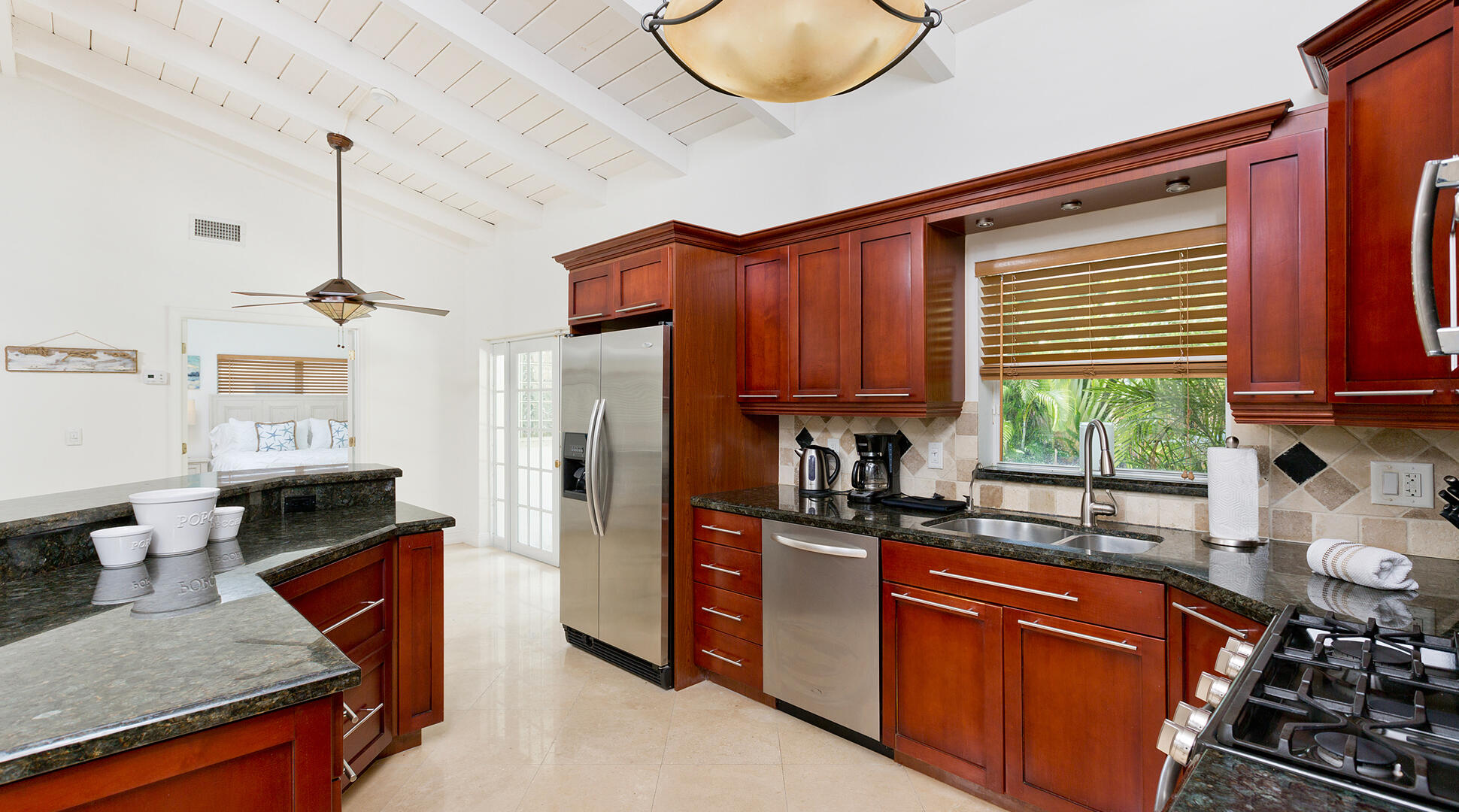 HILLSBORO SHORES SEC - Residential