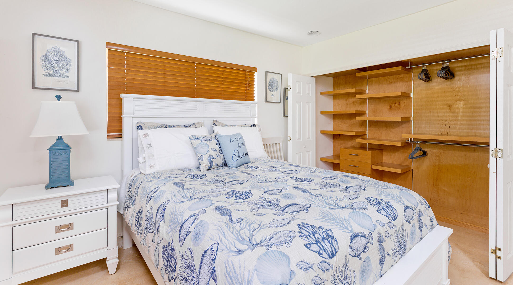 HILLSBORO SHORES SEC - Residential