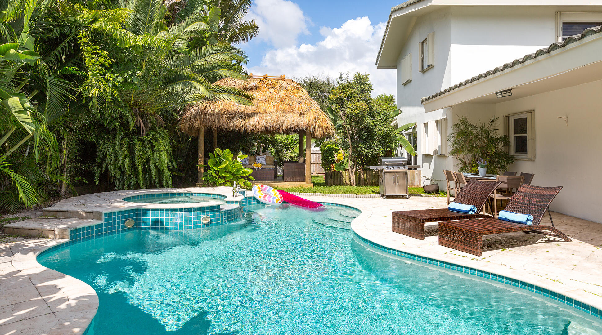 HILLSBORO SHORES SEC - Residential