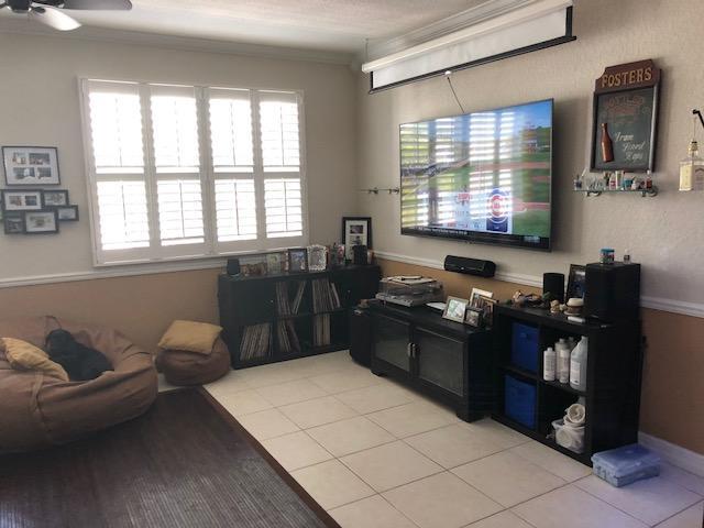 OCEAN CAY - Residential